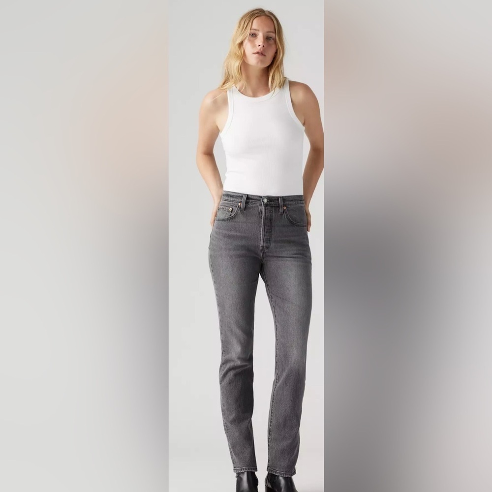 Woman’s Levi 501 straight